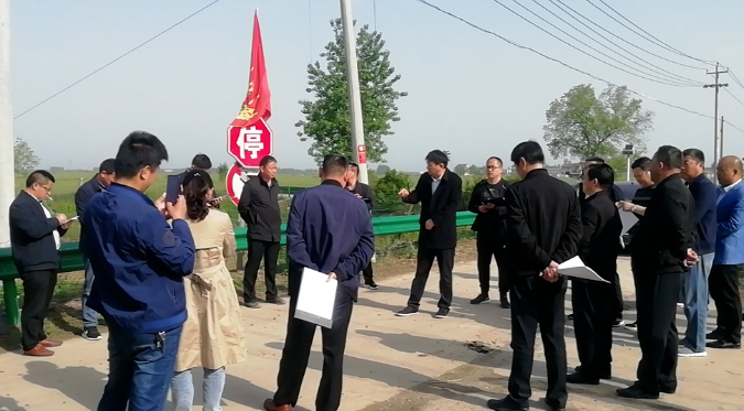 丁湖镇组织开展环境整治观摩活动