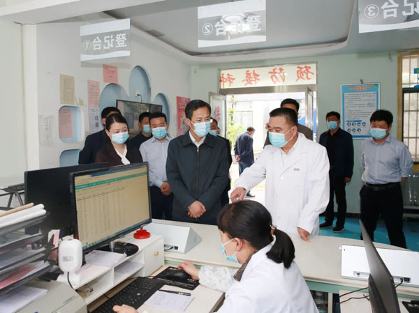 防控和疫苗接种工作,县委副书记,代县长王汝娜,县领导尉成辉,赵光勇