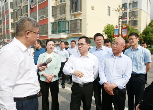 我县召开创建全国文明城市工作现场会